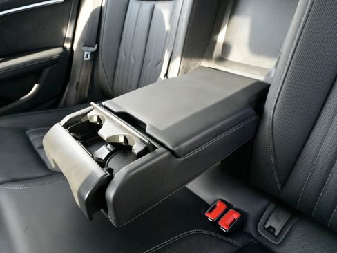 Used 2025 Audi RS 6 performance image 42