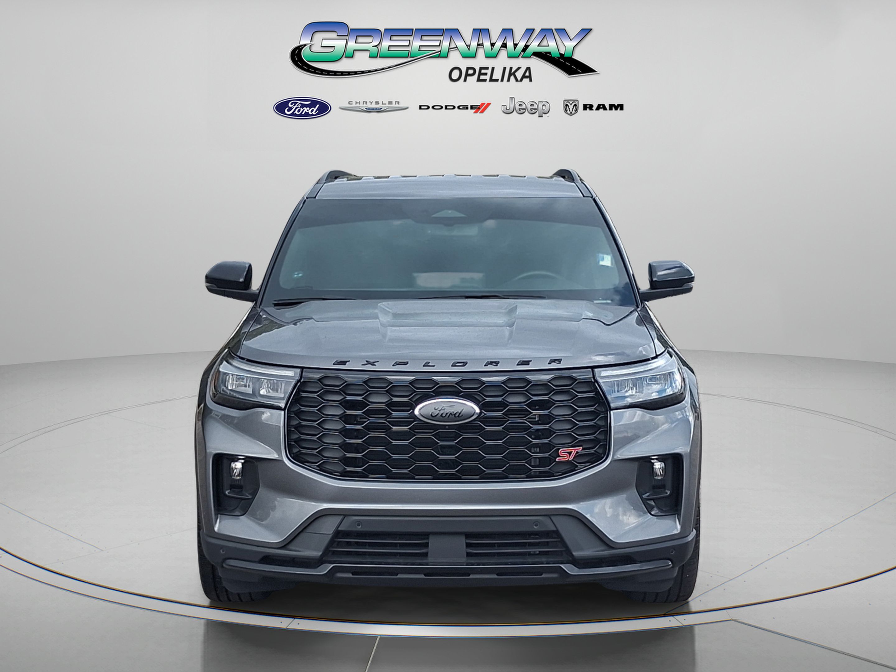 Used 2025 Ford Explorer ST AWD/4WD image 2