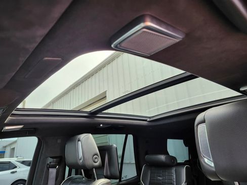 Certified 2025 Cadillac Escalade V w/ LPO, Floor Liner Package image 21