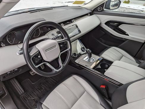 Used 2022 Land Rover Range Rover Evoque R-Dynamic S image 13