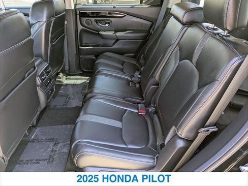 Certified 2025 Honda Pilot EX-L image 22