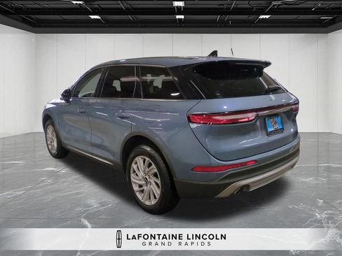 Certified 2023 Lincoln Corsair AWD image 3