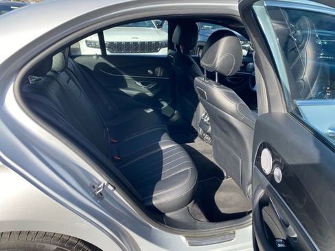 Used 2019 Mercedes-Benz E 300 4MATIC image 29