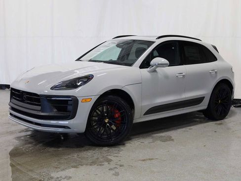New 2026 Porsche Macan GTS image 1