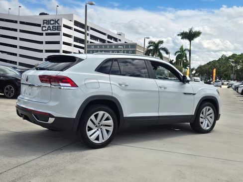 Used 2021 Volkswagen Atlas Cross Sport SE w/ Panoramic Sunroof Package FWD image 6