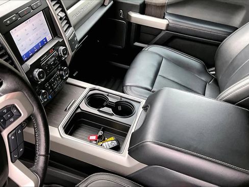 Used 2021 Ford F350 Lariat AWD/4WD image 17