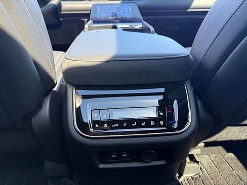 Certified 2026 INFINITI QX80 Autograph w/ Premium Cargo Package AWD/4WD image 21