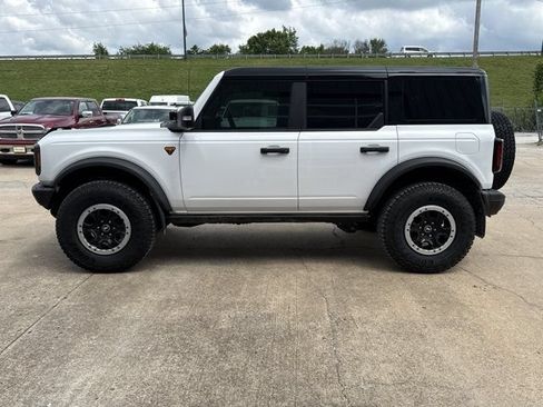 Used 2025 Ford Bronco Badlands AWD/4WD image 11