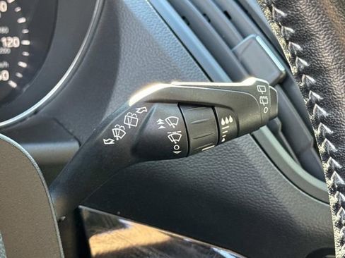 Used 2018 Ford Escape SE w/ SE Sport Appearance Package image 25