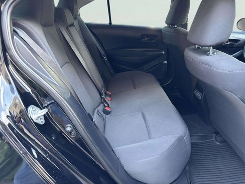 Used 2024 Toyota Corolla LE w/ LE Convenience Package FWD image 18