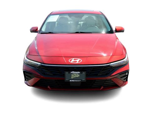 Used 2024 Hyundai Elantra Limited FWD image 2