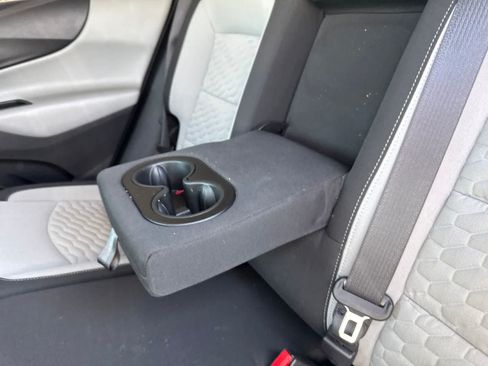 Used 2020 Chevrolet Equinox LS FWD image 15