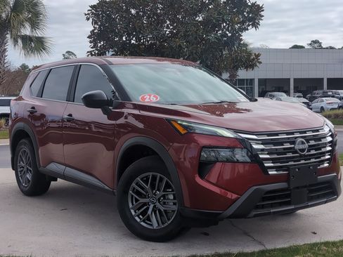 Used 2026 Nissan Rogue S image 2