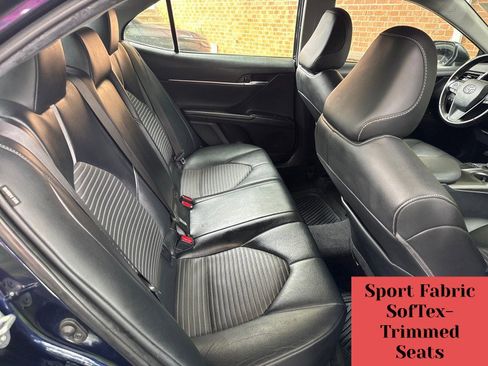 Used 2022 Toyota Camry SE FWD image 28