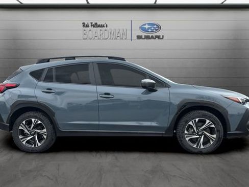 Used 2024 Subaru Crosstrek 2.0i Premium image 3