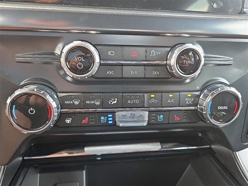 New 2025 Ford F150 Lariat w/ Equipment Group 501A Mid image 14