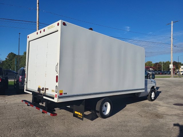 Used 2018 Ford E-350 and Econoline 350 Super Duty w/ Power Windows & Locks Group RWD image 9