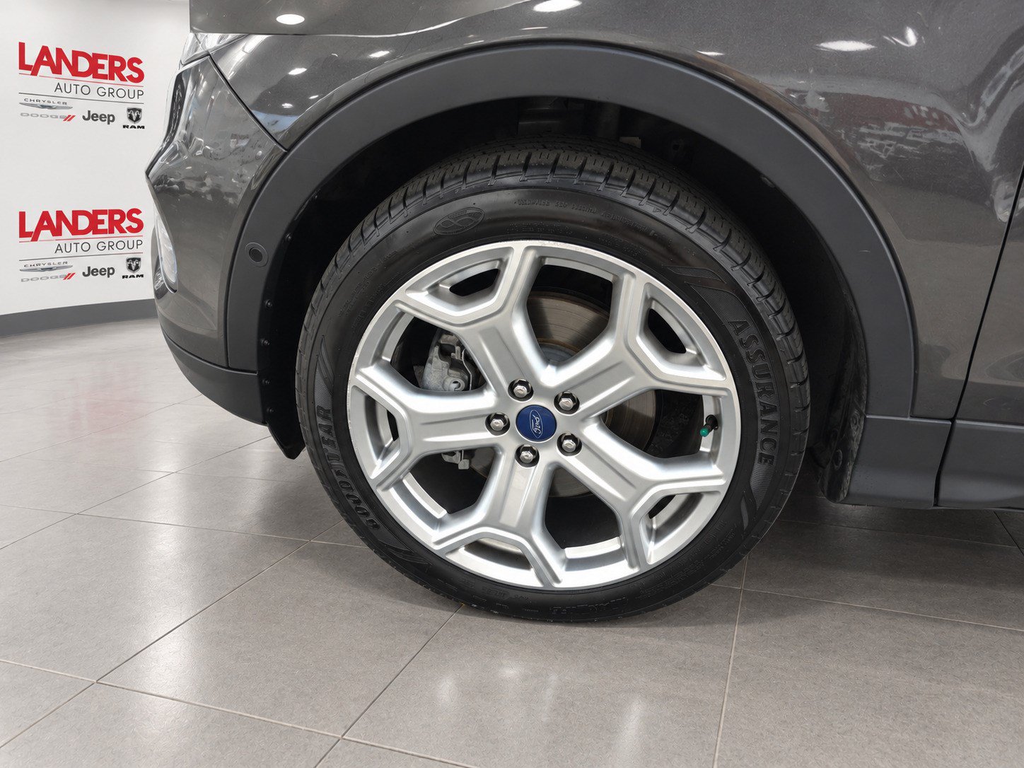 Used 2019 Ford Escape Titanium FWD image 10