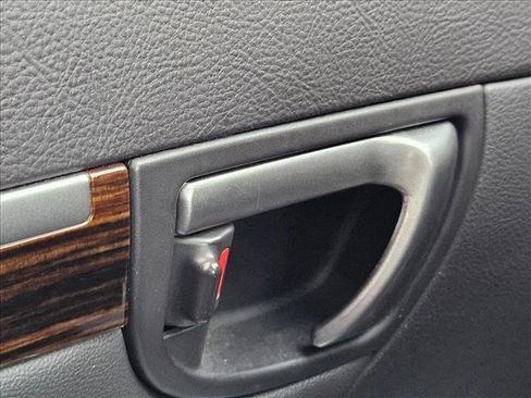 Used 2011 Hyundai Santa Fe Limited image 15