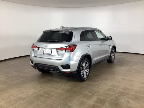 Used 2024 Mitsubishi Outlander Sport ES AWD/4WD image 5