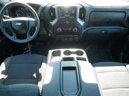 Used 2024 Chevrolet Silverado 1500 Custom AWD/4WD image 10