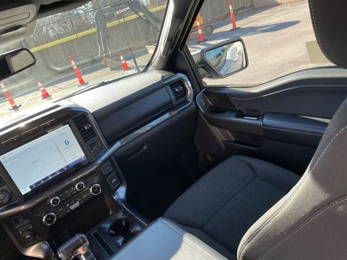 Certified 2022 Ford F150 XLT w/ Equipment Group 302A High image 24