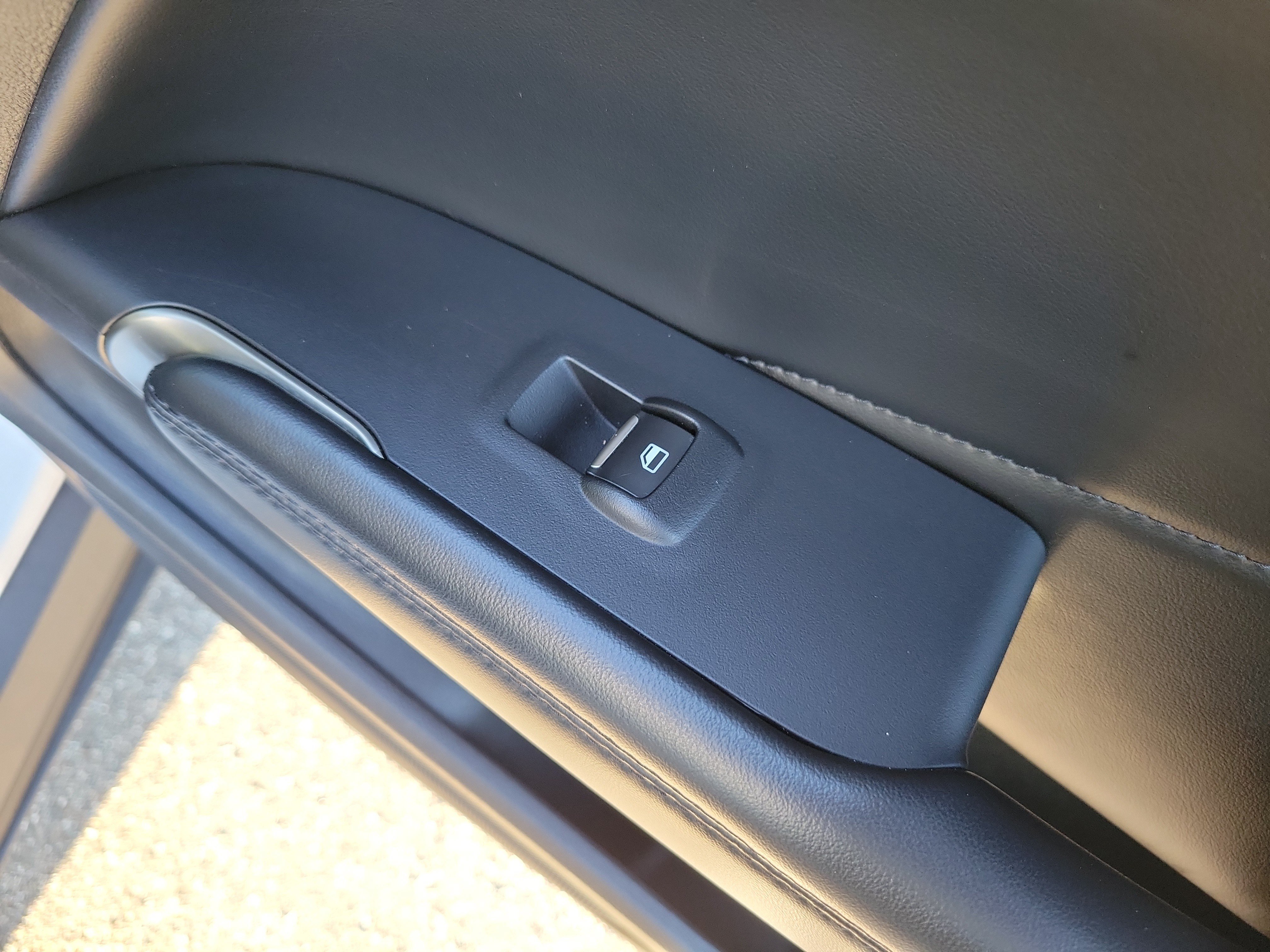 Used 2018 Lincoln MKC Reserve AWD/4WD image 10