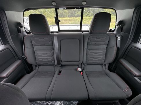 New 2025 Nissan Frontier PRO-4X image 21