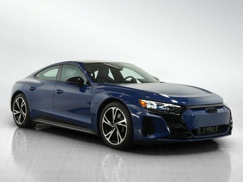 Used 2023 Audi e-tron GT Premium Plus w/ Performance Package image 8