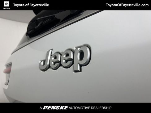 Used 2024 Jeep Grand Cherokee L Limited w/ Trailer Tow Package image 14