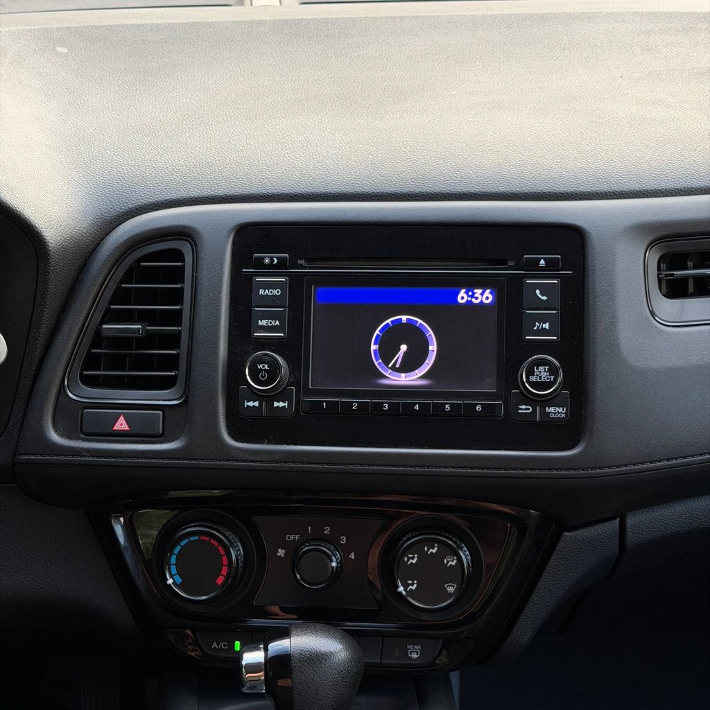 Used 2019 Honda HR-V LX image 30
