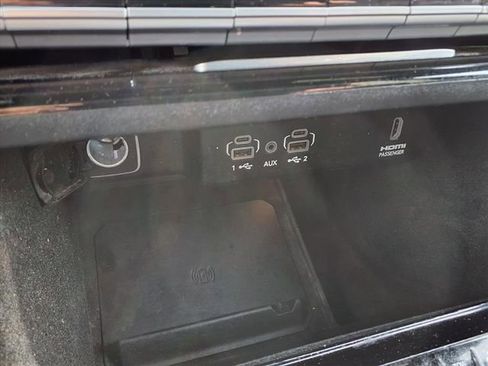 Certified 2022 Jeep Wagoneer Series II AWD/4WD image 23