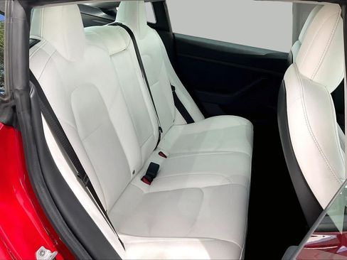Used 2021 Tesla Model 3 Standard Range Plus RWD image 18