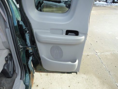 Used 2001 Ford F150 XLT image 8