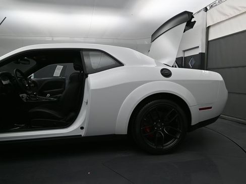 Used 2022 Dodge Challenger R/T Scat Pack RWD image 12