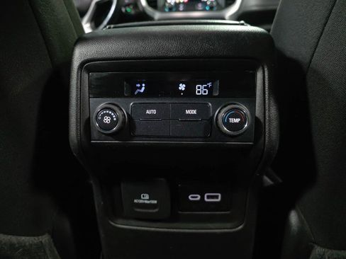 Used 2020 GMC Acadia SLE w/ Driver Convenience Package image 18