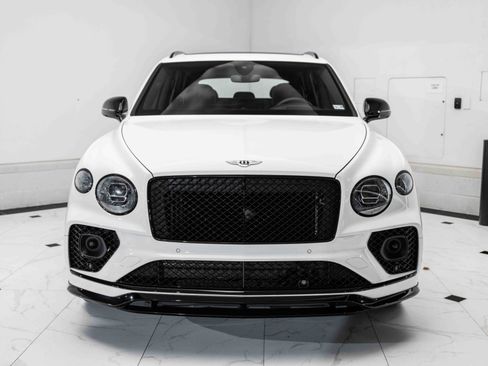 Certified 2022 Bentley Bentayga image 8