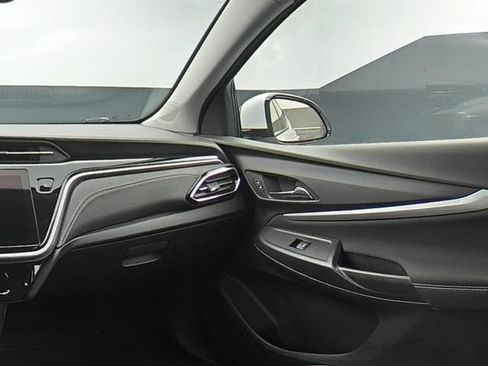 Used 2023 Chevrolet Bolt EUV LT w/ Driver Confidence Package FWD image 19