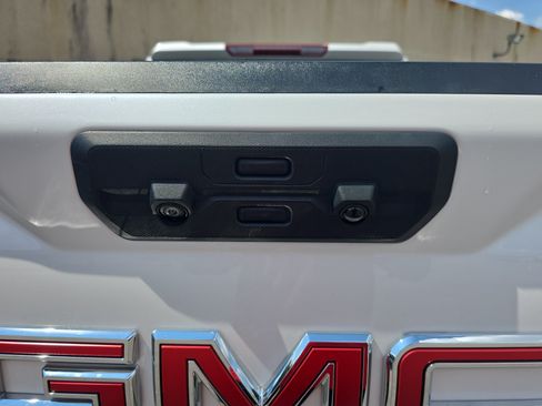 Used 2025 GMC Sierra 1500 SLT w/ SLT Premium Plus Package AWD/4WD image 14