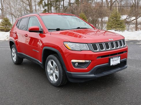 Used 2021 Jeep Compass Latitude w/ Convenience Group image 1