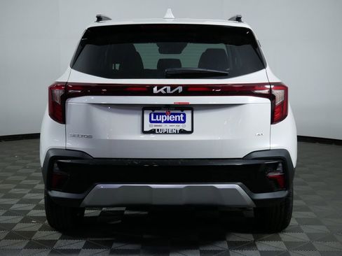 New 2026 Kia Seltos S image 9