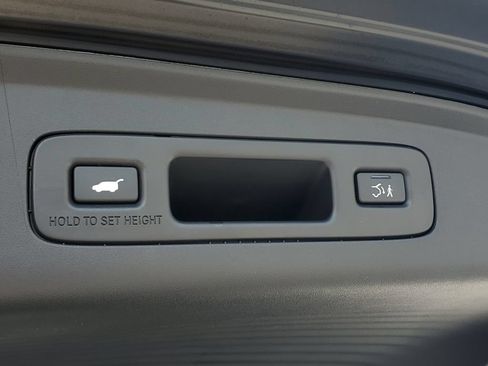 Certified 2025 Acura ADX FWD image 10