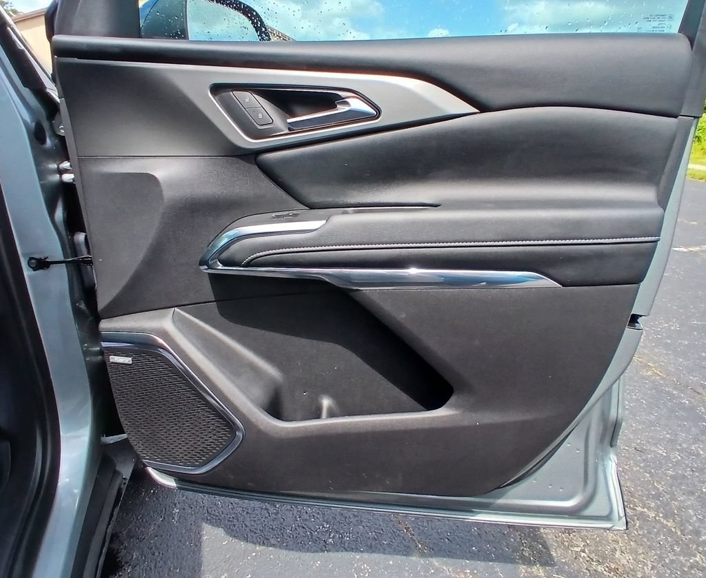 Certified 2025 Chevrolet Traverse LT w/ Enhanced Driving Package FWD image 18