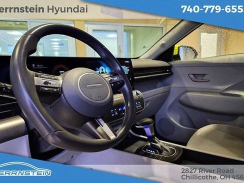 Used 2024 Hyundai Kona SEL image 18