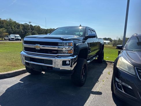 Used 2015 Chevrolet Silverado 2500 LTZ w/ Duramax Plus Package AWD/4WD image 14