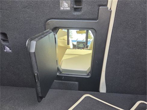 Used 2017 Mercedes-Benz GLA 250 4MATIC image 31