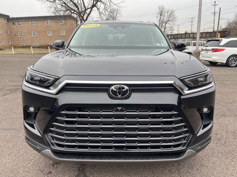 Used 2025 Toyota Grand Highlander Hybrid Nightshade Edition image 2