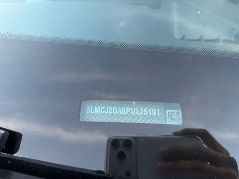 Used 2023 Lincoln Corsair Reserve w/ Equipment Group 202A image 25