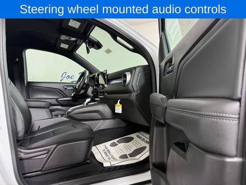 New 2026 Chevrolet Colorado LT w/ LT Convenience Package AWD/4WD image 15