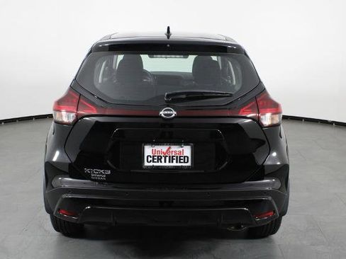 Certified 2025 Nissan Kicks Play S FWD image 11